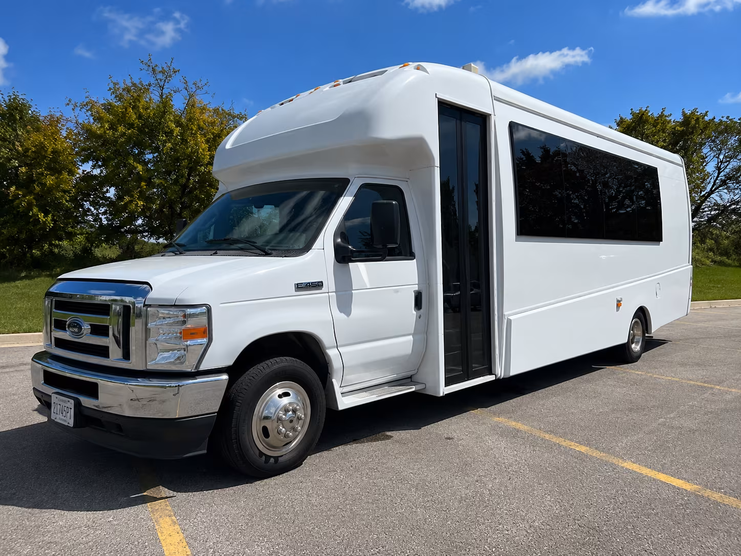 Salem Bachelor & Bachelorette Transportation