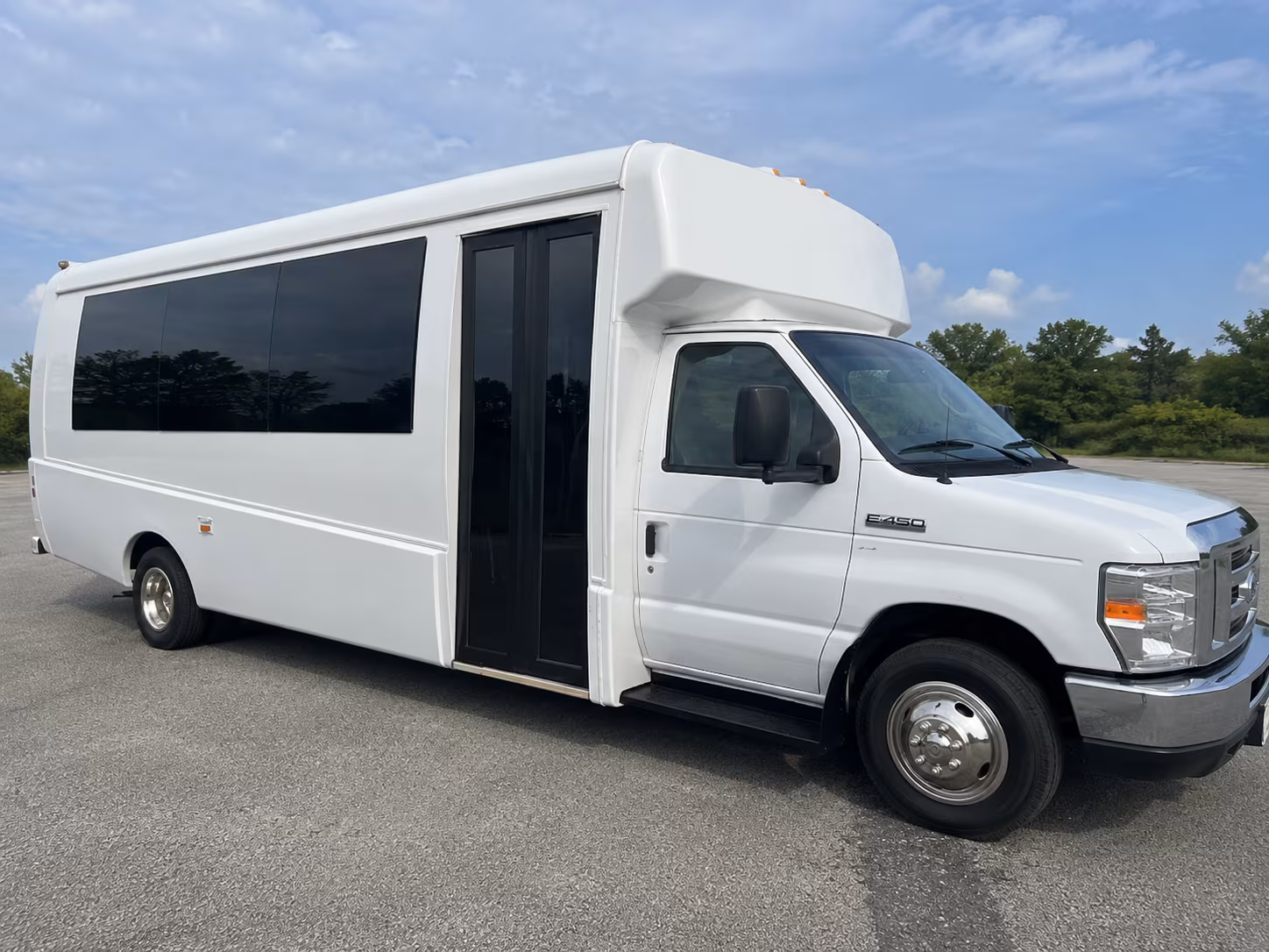 Salem Birthday, Sweet 16, & Quinceañera Transportation party bus exterior