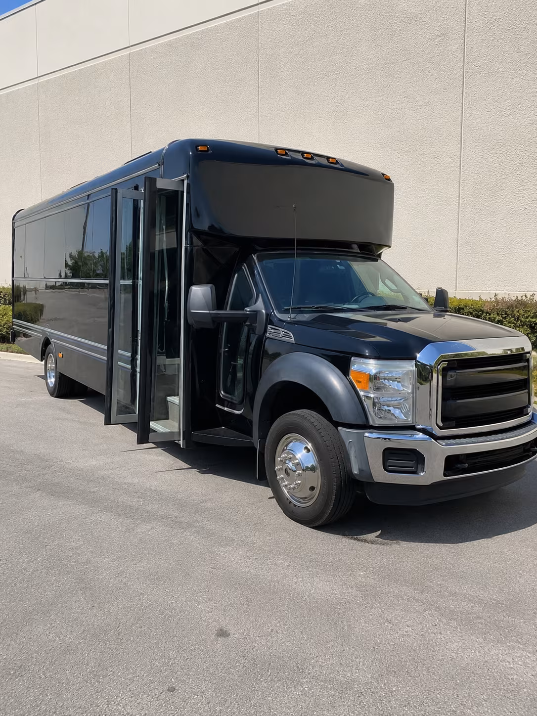 Salem Prom & Homecoming Transportation onboard seating