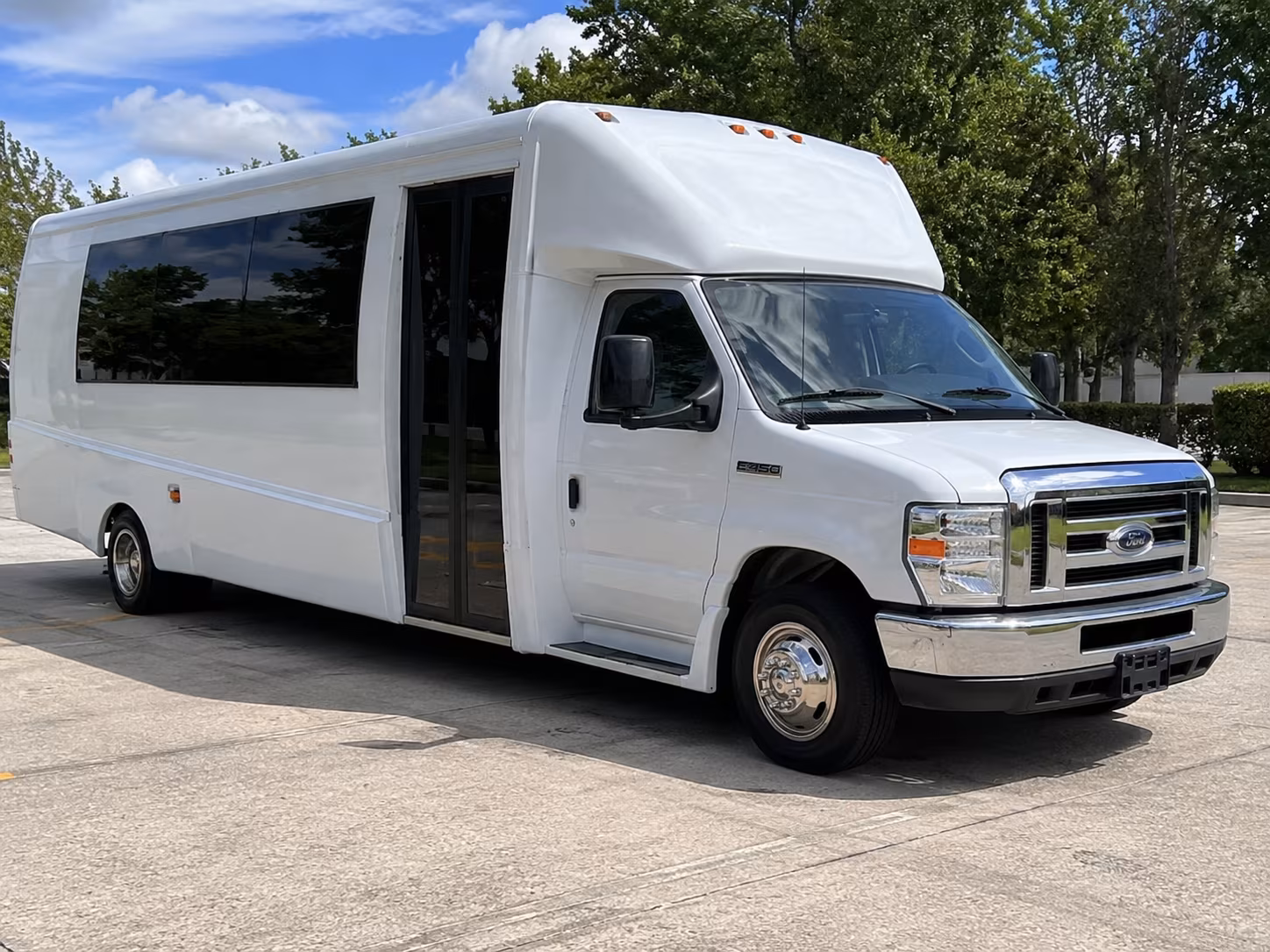 Salem Prom & Homecoming Transportation party bus exterior